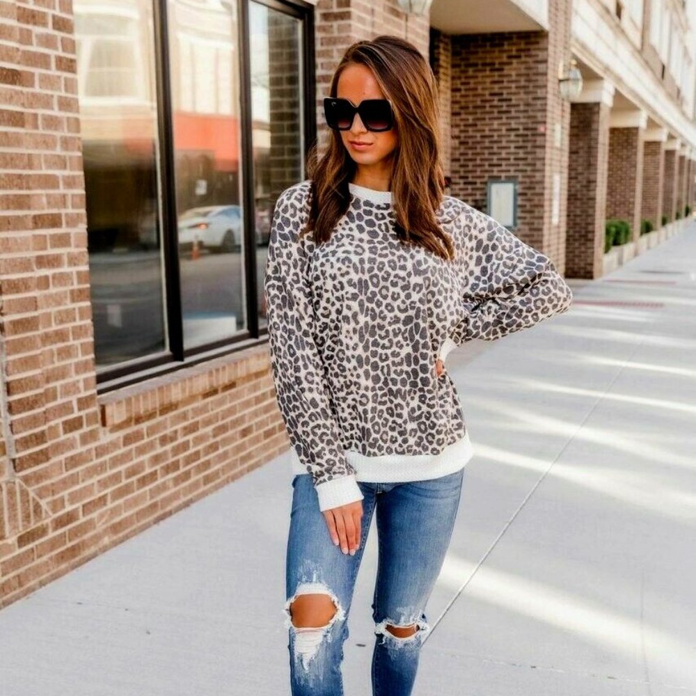Cozy Leopard Print Lounge Top, Small, Lounge wear. New.